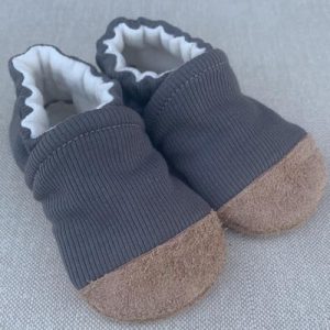 Snow and Arrow Cotton Knit Slippers - Ribbed Axel - 18-24m