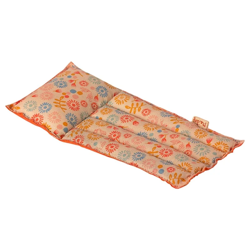 *Maileg Air Mattress for Mouse - Multi Dot - Image 3
