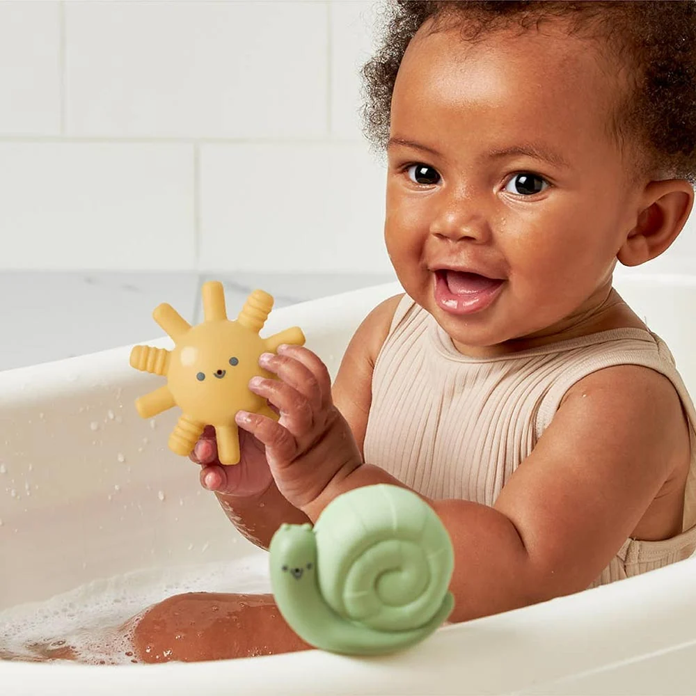 *Itzy Ritzy Itzy Squirt 4-Piece Bath Toy Set - Image 4
