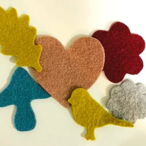 Disana Wool Patch - Large Anthracite Six Petal Flower