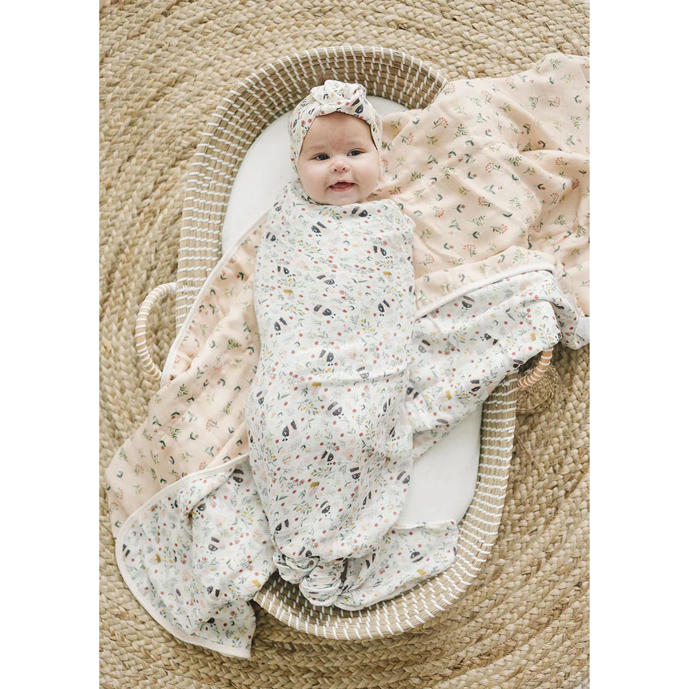 Loulou Lollipop Muslin Swaddle - Bumble Bees - Image 2