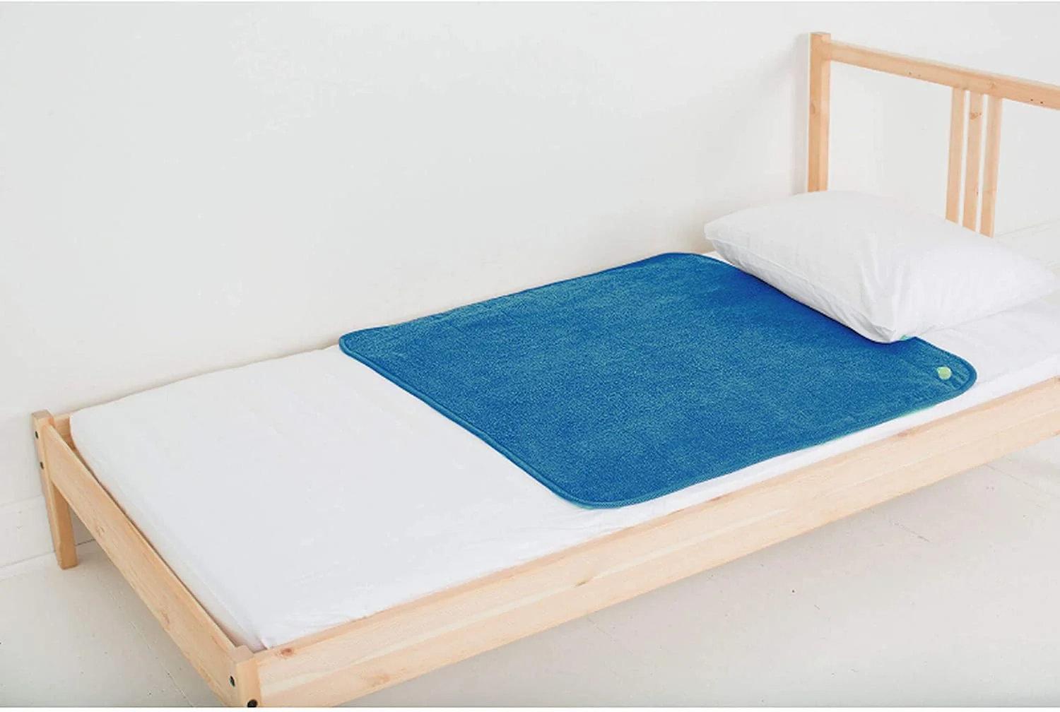 *PeapodMats Waterproof Bedwetting Mat - 3 x 3 - Sage